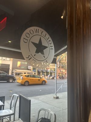 Hollywood Diner by null