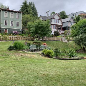 Flavel House Museum - 05.27.19 huge garden between the home and the carriage house - Museums Near Me - Astoria, Oregon Flavel House Museum - 05.27.19 huge garden between the home and the carriage house - Museums Near Me - Astoria, Oregon