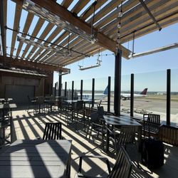 Glacier Park International Airport - FCA - Outdoor seating behind gate 1