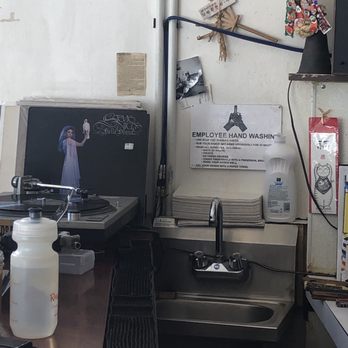 Courier Coffee Roasters - Record area - Coffee Roasteries Near Me - Portland, Oregon
