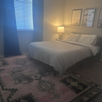 Nellis Auction - New rug for $12 - Auction Houses Near Me - Las Vegas, Nevada