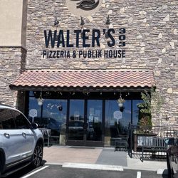 Walter's303 Pizzeria & Publik House - Flying Horse - Outside entrances