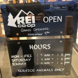 REI - Business hours