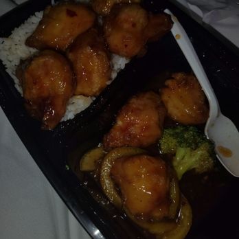 Simon’s Chinese Restaurant - One broccoli & I only had 2 chicken - Seafood Near Me - Houston, Texas Simon’s Chinese Restaurant - One broccoli & I only had 2 chicken - Seafood Near Me - Houston, Texas