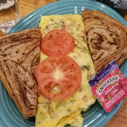 Flat Creek Restaurant & Saloon - Loved their Veggie Omelet!