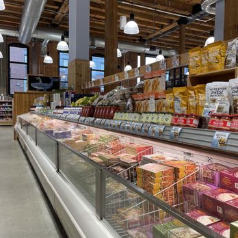 Trader Joe's - Grocery Near Me - Boston, Massachusetts