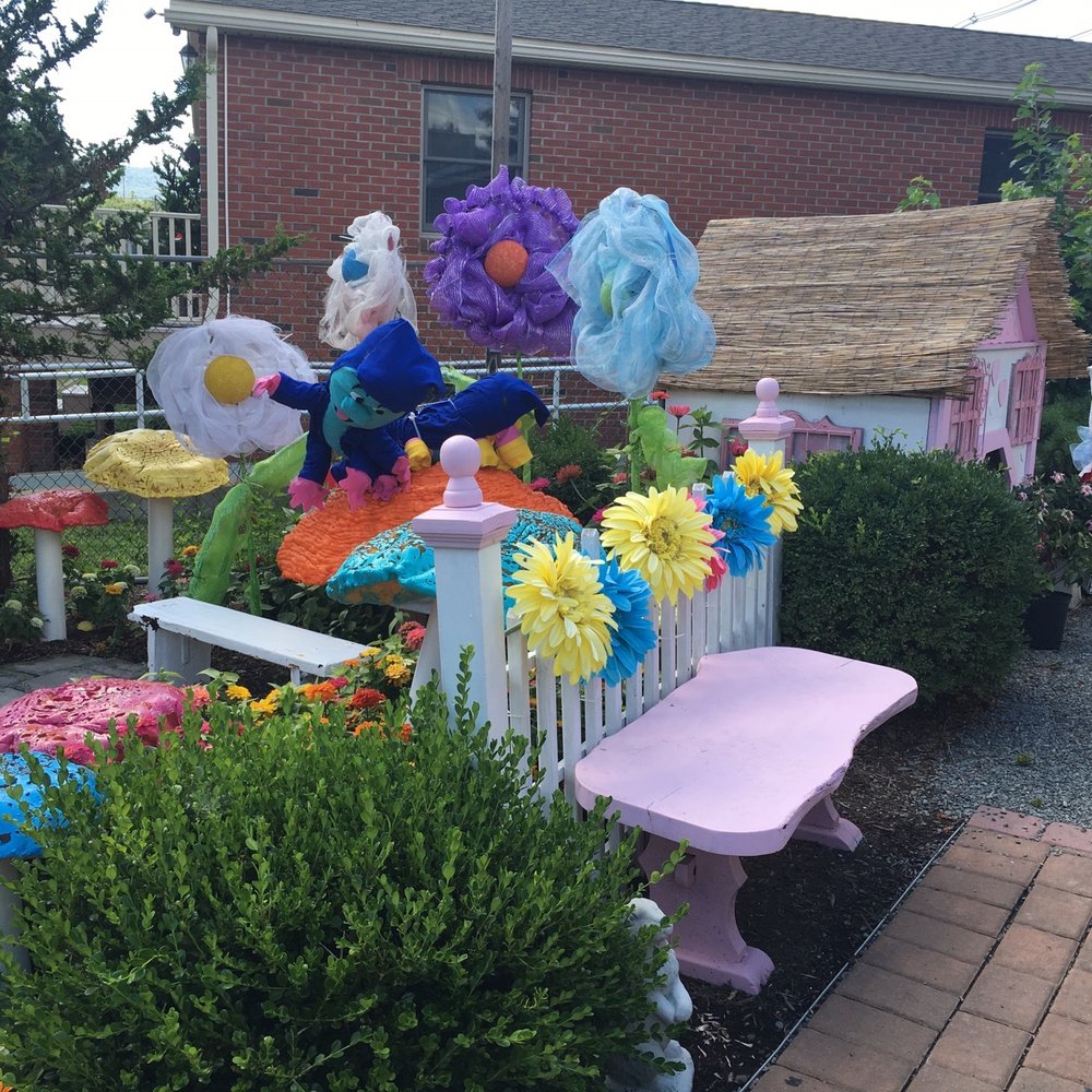 Ebb's Creative Landscaping - a colorful garden - Landscaping Near Me - Tunkhannock, Pennsylvania Ebb's Creative Landscaping - a colorful garden - Landscaping Near Me - Tunkhannock, Pennsylvania