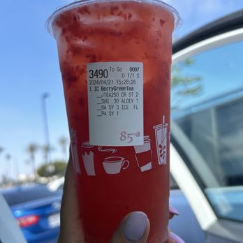 85°C Bakery Cafe-Gardena - Berry Iced Green Tea - Coffee & Tea Near Me - Gardena, California 85°C Bakery Cafe-Gardena - Berry Iced Green Tea - Coffee & Tea Near Me - Gardena, California