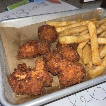 Lazy Dog Restaurant & Bar - New American Near Me - Boca Raton, Florida Lazy Dog Restaurant & Bar - New American Near Me - Boca Raton, Florida
