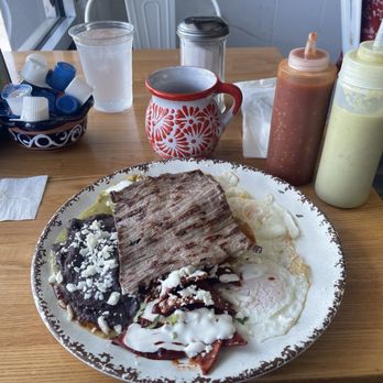 B AM Cocina - Chilaquiles Divorciados - Breakfast & Brunch Near Me - Stafford, Texas