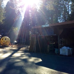 Ray's General Hardware - Big yellow happy face!