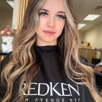 Dye Hard Salon - Hair Stylists Near Me - Greenwood, Indiana Dye Hard Salon - Hair Stylists Near Me - Greenwood, Indiana