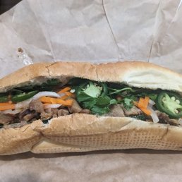 Chicken bahn mi