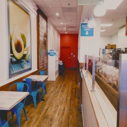 Tropical Smoothie Cafe - Seating?