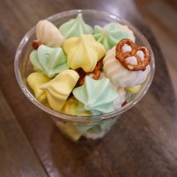 Tada Coffee & Dessert - Meringue Cup @tiffhuangry