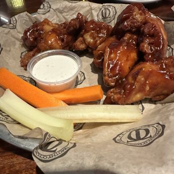 Timothy O'Toole's Pub - The BBQ Wings are very good. - Sports Bars Near Me - Chicago, Illinois