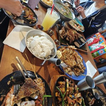 Full House BBQ - Everything was SOOOOO good. Lechon Pinakbet Pancit bihon Torta tolong Chargrill pork belly Fresh clam ginger soup - Barbeque Near Me - Las Vegas, Nevada Full House BBQ - Everything was SOOOOO good. Lechon Pinakbet Pancit bihon Torta tolong Chargrill pork belly Fresh clam ginger soup - Barbeque Near Me - Las Vegas, Nevada