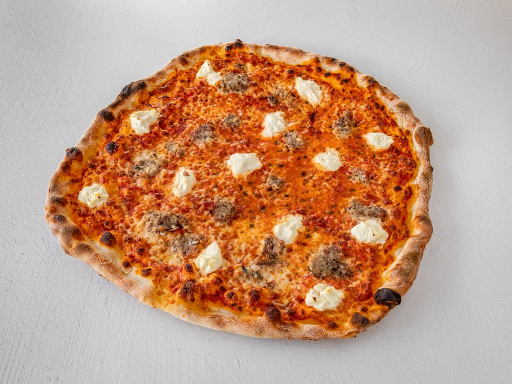 Cortina’s Pizza Shop Logo