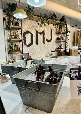 OMJ Clothing by null