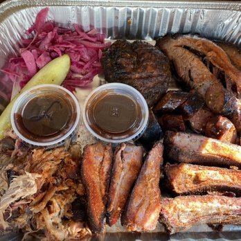 Ray Ray's Hog Pit - ribs, coleslaw, pickles, pickles, and pickle - Barbeque Near Me - Westerville, Ohio
