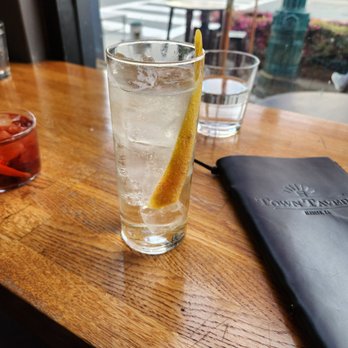 Town Tavern - Highball - Bars Near Me - Alameda, California