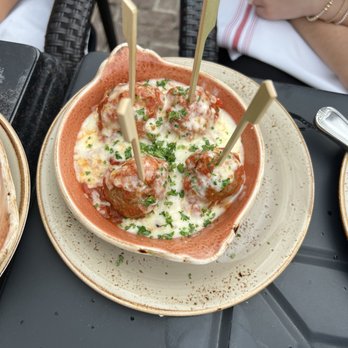 Primrose Path - Albondigas - Wine Bars Near Me - College Station, Texas