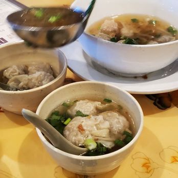 Din Ho Chinese BBQ - The best wonton soup that my husband and I have had - Barbeque Near Me - Austin, Texas Din Ho Chinese BBQ - The best wonton soup that my husband and I have had - Barbeque Near Me - Austin, Texas