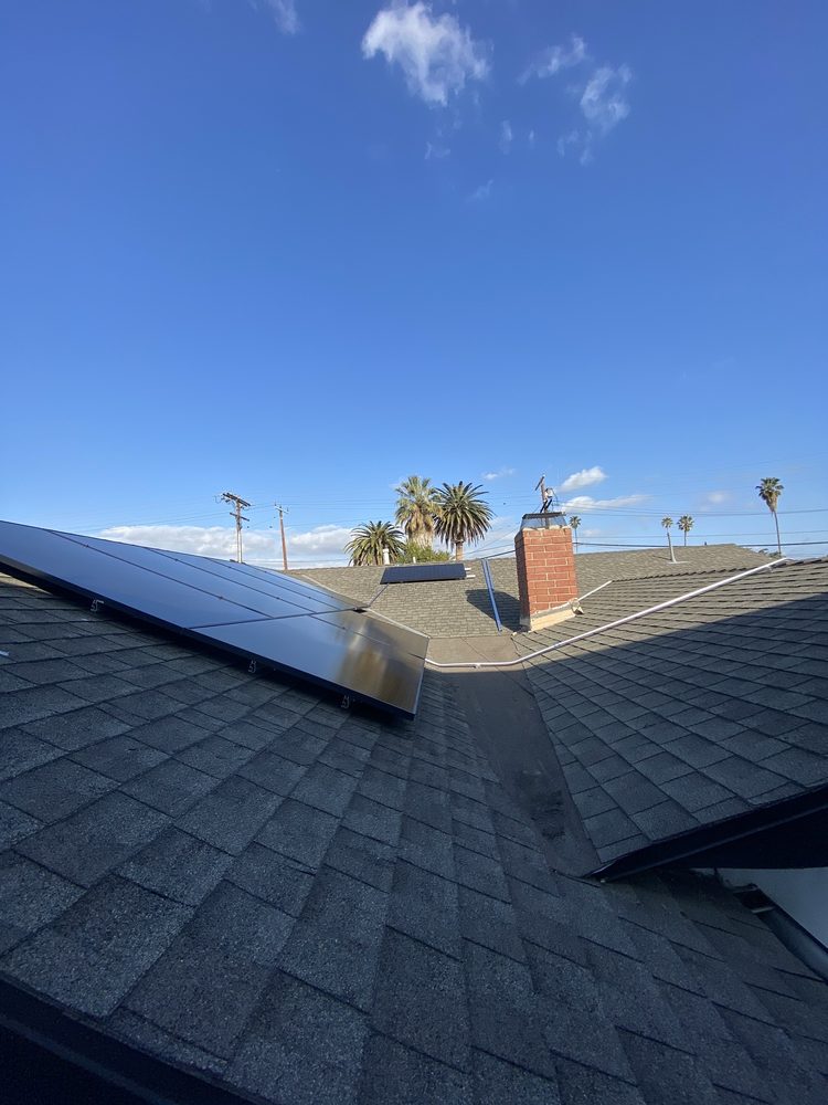 Slide of American Array Solar and Roofing