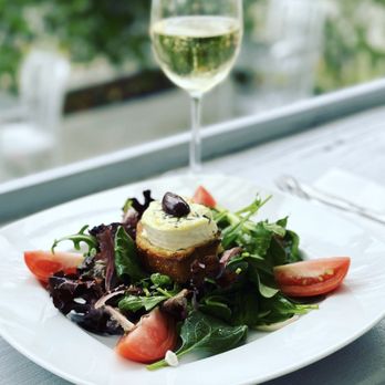 La Parisienne - Warm Goat Cheese Salad - Cafes Near Me - Aiken, South Carolina La Parisienne - Warm Goat Cheese Salad - Cafes Near Me - Aiken, South Carolina
