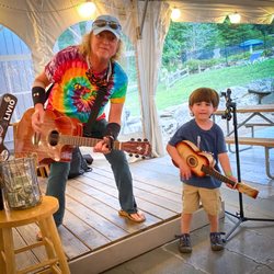 Pine Acres Family Camping Resort - Live music!