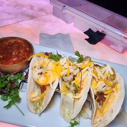 I9 Restaurant and Nightclub - Shrimp tacos