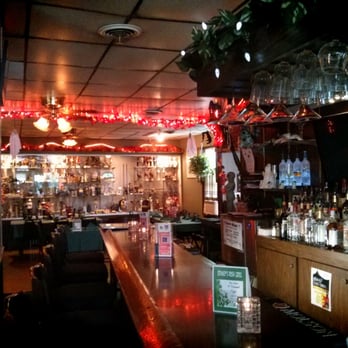 Stoney's Irish Grill - Bar interior - Pubs Near Me - Schenectady, New York