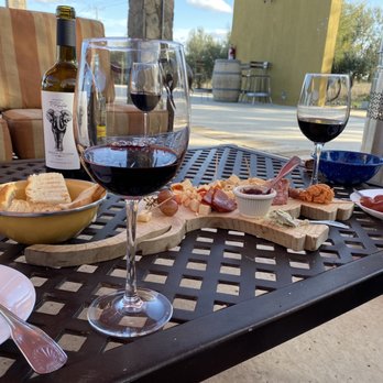 Bodegas F. Rubio - Restaurants Near Me - Ensenada, BCN
