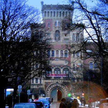 Mittelalterlicher Adventmarkt - Austrian Military History Museum - Christmas Markets Near Me - Vienna, 9