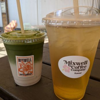 Mixwell Coffee - Banana Bliss matcha, Paradise refresher - Coffee & Tea Near Me - Kalaheo, Hawaii