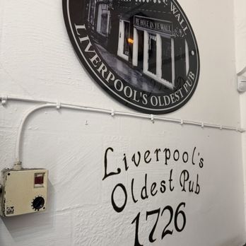 Ye Hole In Ye Wall - Pubs Near Me - Liverpool, XMS Ye Hole In Ye Wall - Pubs Near Me - Liverpool, XMS