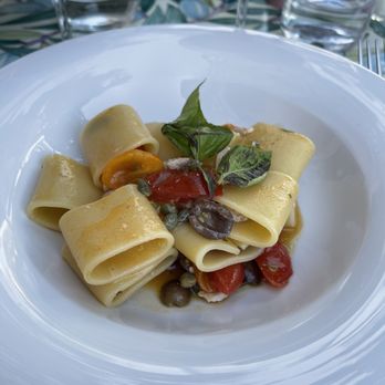Da Vincenzo - Spaghetti with swordfish, capers, olives, tomatoes - Italian Near Me - Positano, SA Da Vincenzo - Spaghetti with swordfish, capers, olives, tomatoes - Italian Near Me - Positano, SA