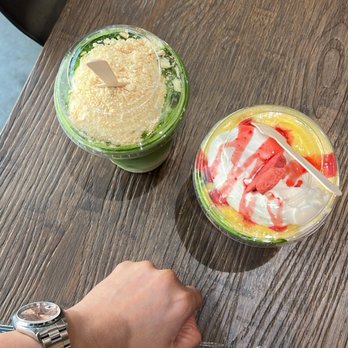 Ceré Tea - Banana Pudding Matcha Einspänner and Strawberry Matcha Einspänner with pudding - Cafes Near Me - San Francisco, California Ceré Tea - Banana Pudding Matcha Einspänner and Strawberry Matcha Einspänner with pudding - Cafes Near Me - San Francisco, California