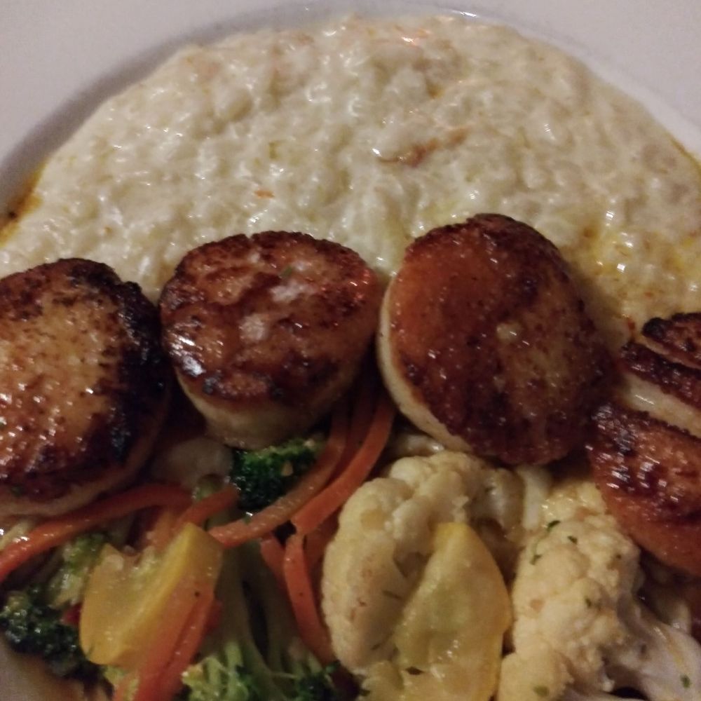 West Wind Supper Club - Pan Seared Scallops with Creamy Risotto - American Near Me - River Falls, Wisconsin