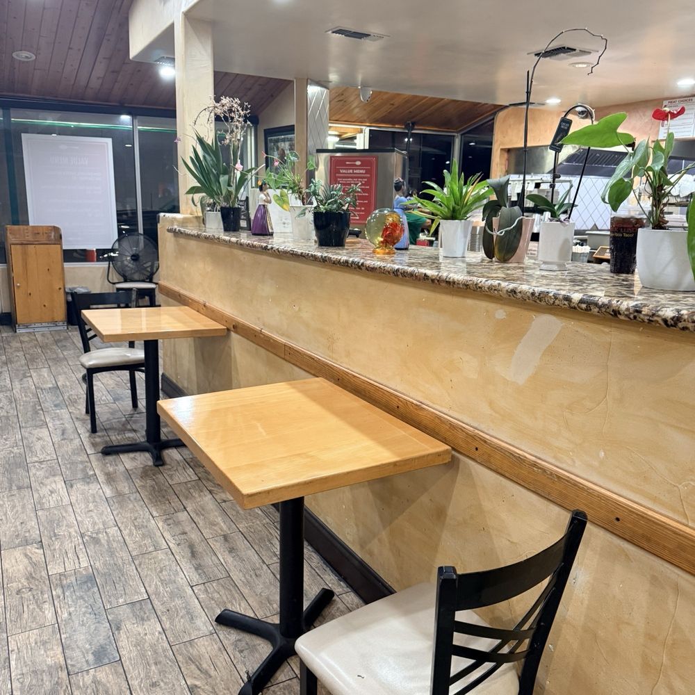Antonio's Quick Lunch - Side tables - Mexican Near Me - Yuba City, California