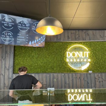 Donutbakeren - Inside - Donuts Near Me - Bergen