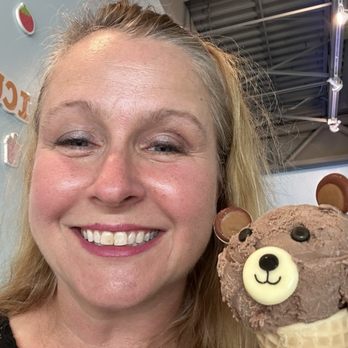Tea G Boba Tea & Bakery - Look how cute this ice cream is! All of it is edible!! - Custom Cakes Near Me - Fishers, Indiana Tea G Boba Tea & Bakery - Look how cute this ice cream is! All of it is edible!! - Custom Cakes Near Me - Fishers, Indiana