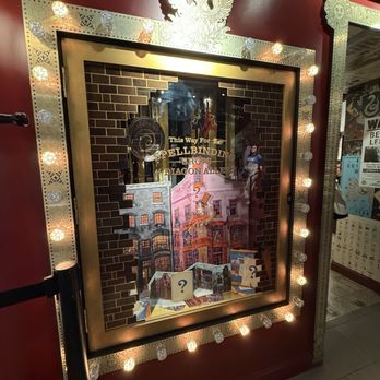 Harry Potter Shop - Books, Mags, Music & Video Near Me - New York, New York
