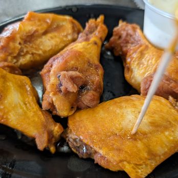 Locker Room - SOS chicken wings... Delicious - Burgers Near Me - Florissant, Missouri Locker Room - SOS chicken wings... Delicious - Burgers Near Me - Florissant, Missouri