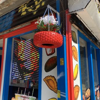 Pastelitos Elvys - a colorful storefront - Dominican Near Me - Bushwick, New York Pastelitos Elvys - a colorful storefront - Dominican Near Me - Bushwick, New York