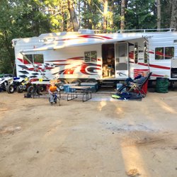 Sand Dunes Frontier - Love the camp site at #21 with all the trees surrounding us! Watch out for bees though