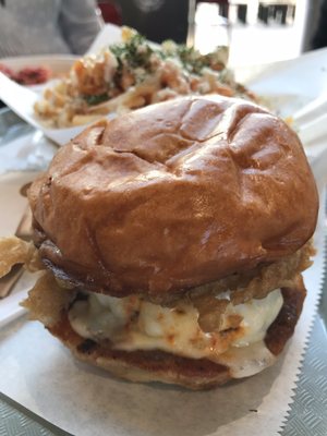 Vaka Burger by null
