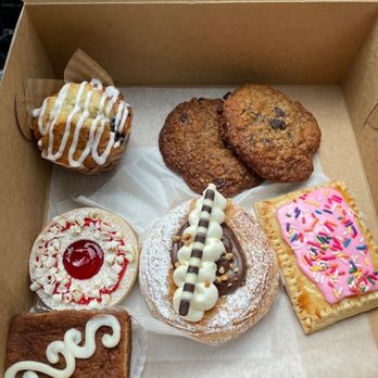 Paola's Delights - Bakeries Near Me - Chicago, Illinois
