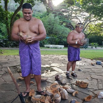 Toa Luau - Shucking coconuts - Cultural Center Near Me - Haleiwa, Hawaii Toa Luau - Shucking coconuts - Cultural Center Near Me - Haleiwa, Hawaii
