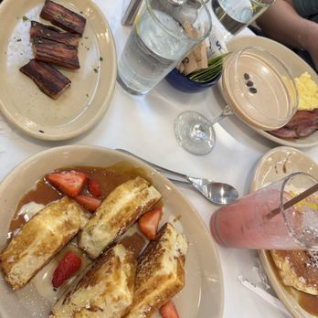 Snooze, an A.M. Eatery - Breakfast & Brunch Near Me - Denver, Colorado